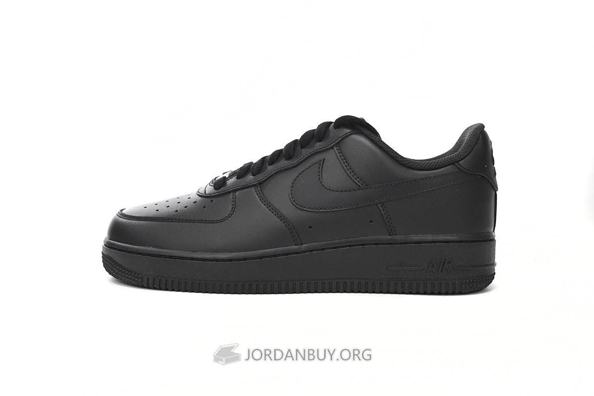Nike Air Force 1 Low 07 "Triple Black" CW2288-001