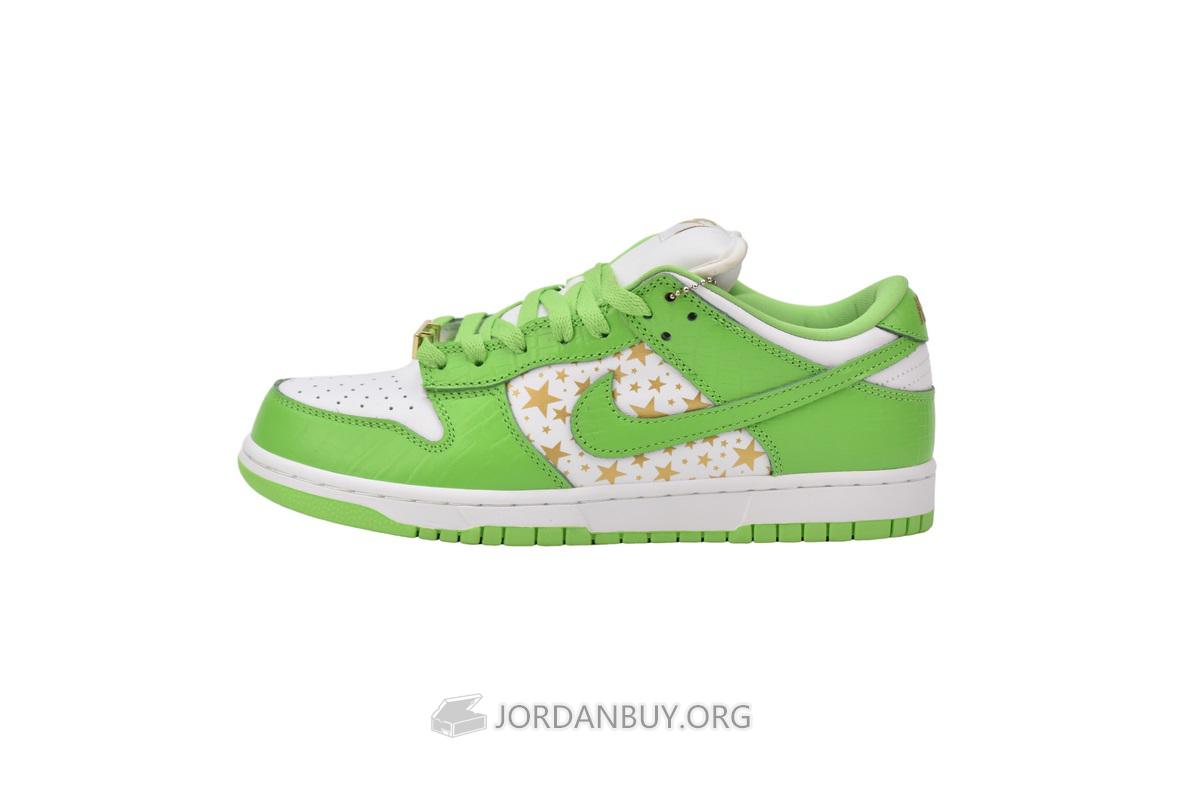 Supreme x Nike Dunk Low OG SB QS "Mean Green" DH3228-101