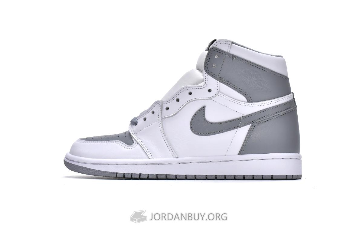 Air Jordan 1 Retro High OG "Stealth" 555088-037